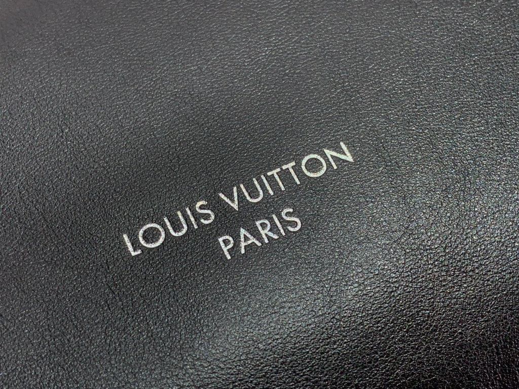 ＬＳ ＶＴＴＯＮ CARRYALL DARK MM