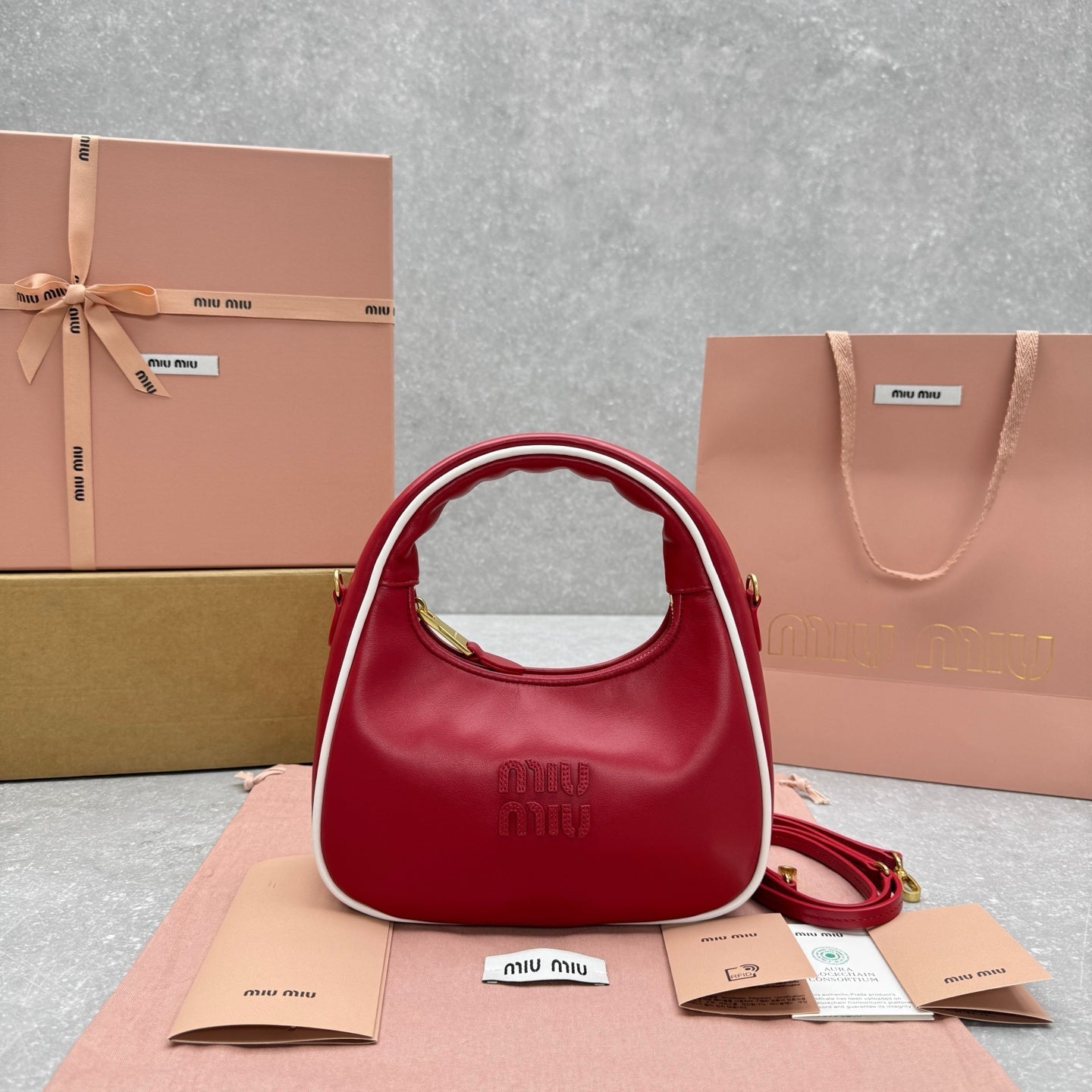 ＭＩ ＭＵ MATELASSÉ LEATHER CROSSBODY BAG RED