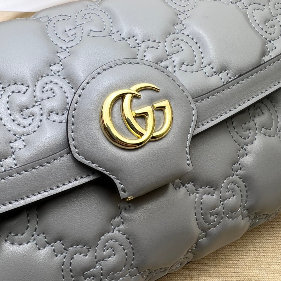 ＧＣＣＩGG MATELASSE BAG GREY