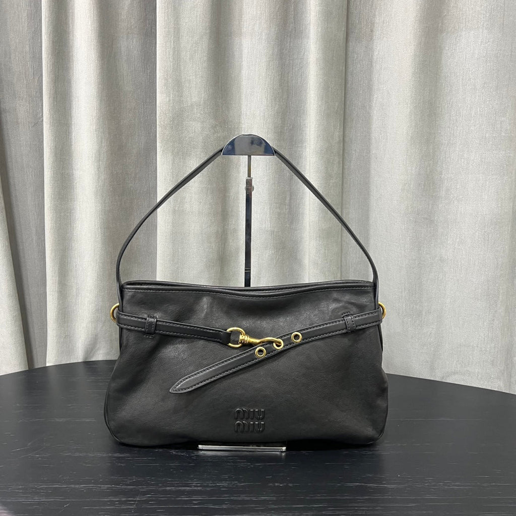 ＭＩ ＭＵ AVENTURE NAPPA LEATHER BAG