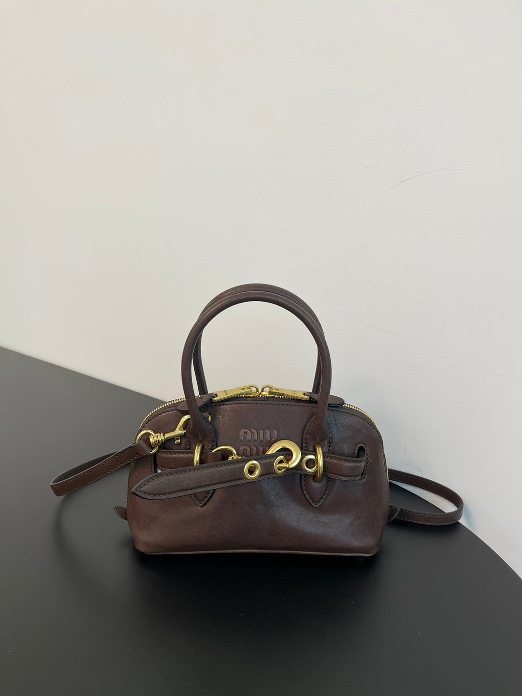 ＭＩ ＭＵ AVENTURE MINI NAPPA LEATHER BAG BRIARWOOD