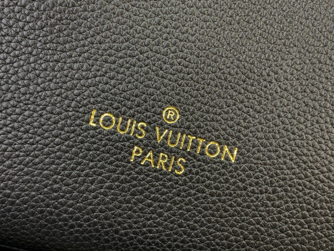 ＬＳ ＶＴＴＯＮ ON MY SIDE PM BLACK