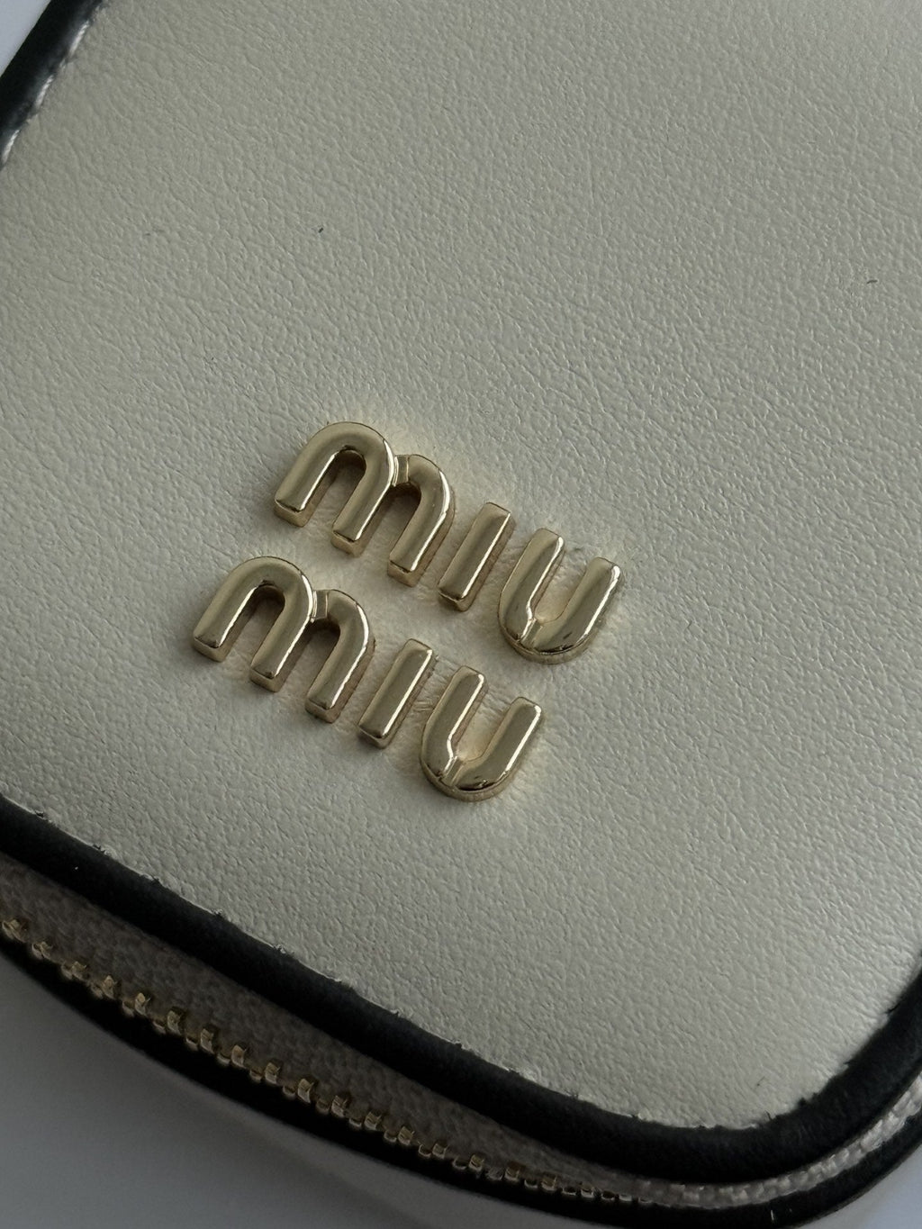 ＭＩ ＭＵ TRICK KEYRING WHITE