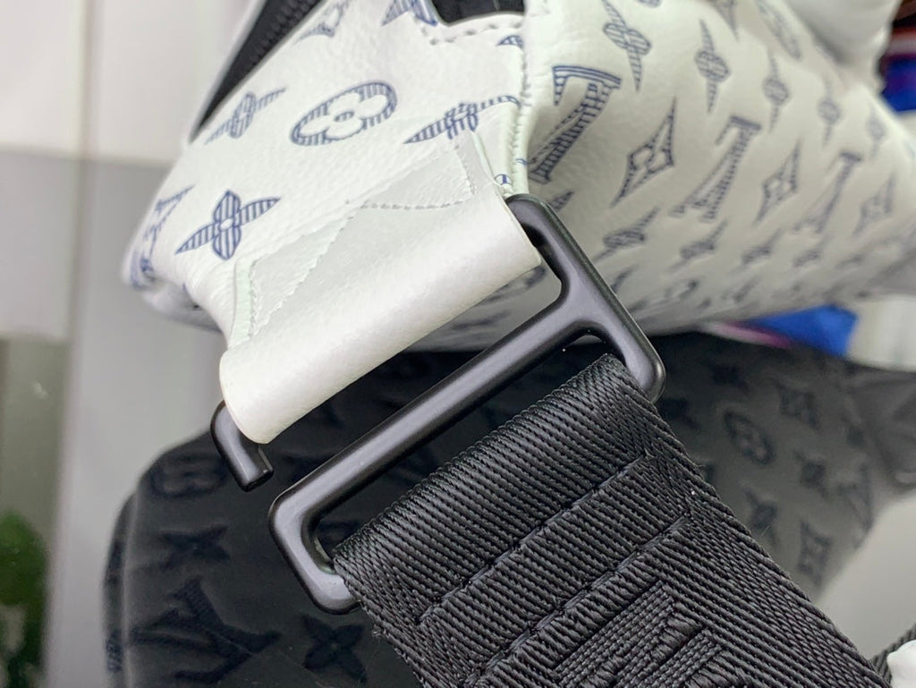 ＬＳ ＶＴＴＯＮ RUSH BUMBAG G65