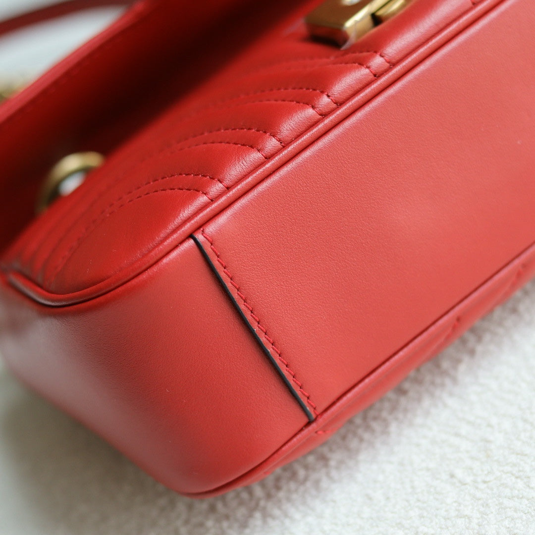 ＧＣＣＩGG MARMONT SMALL SHOULDER BAG RED