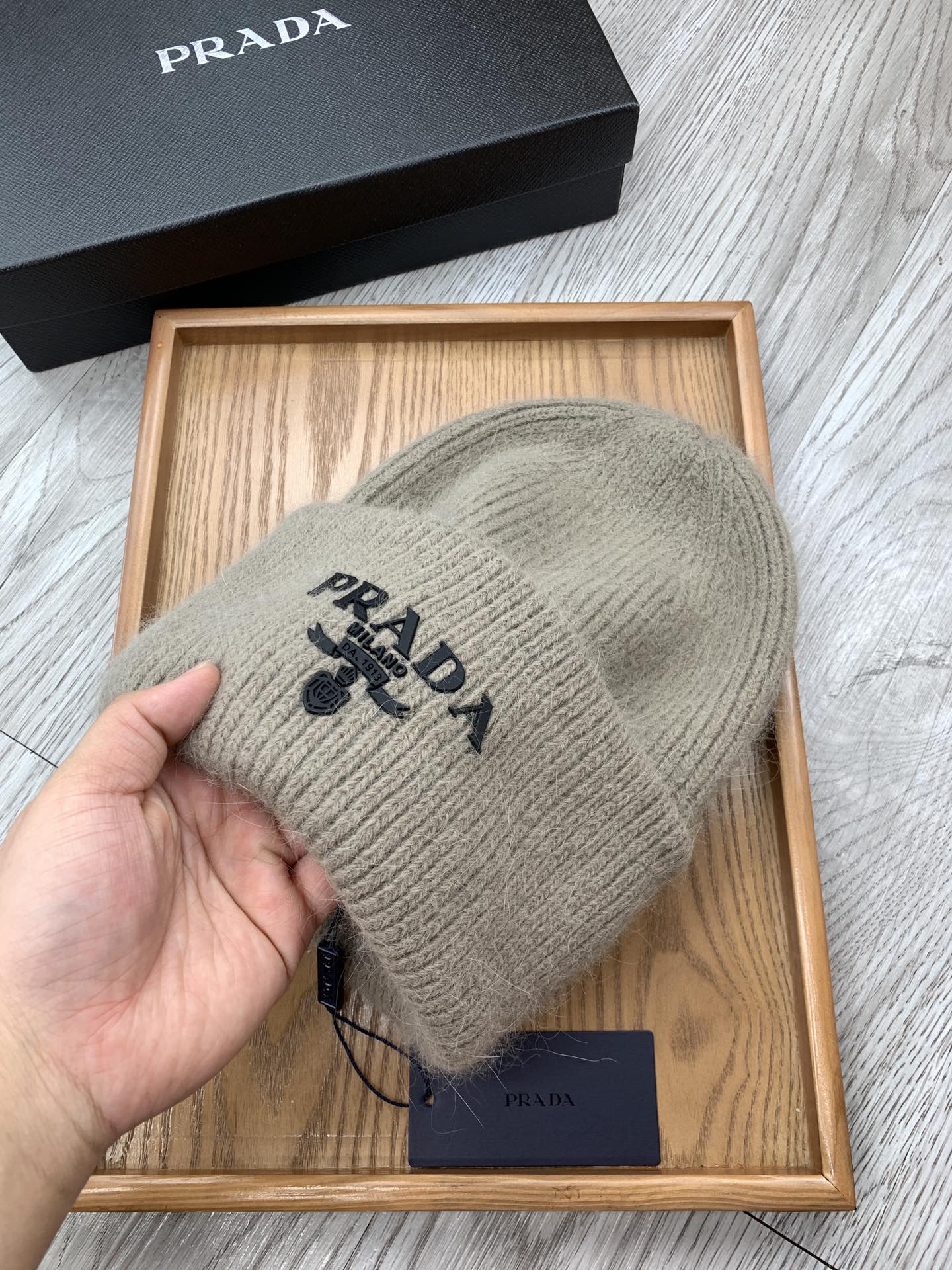 BEANIE HAT IN KHAKI BROWN WOOL 108747
