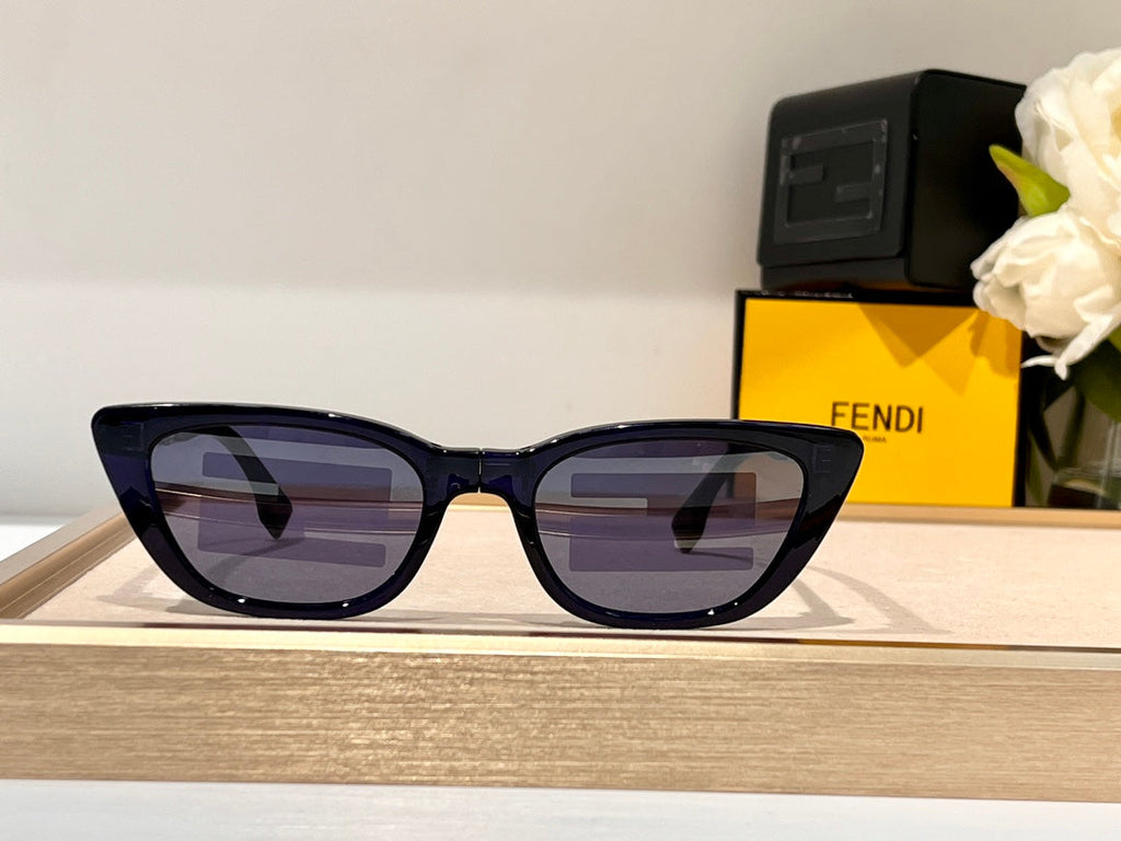 FOLDABLE FF DIAMONDS CAT-EYE SUNGLASSES 548844 IN ACETATE