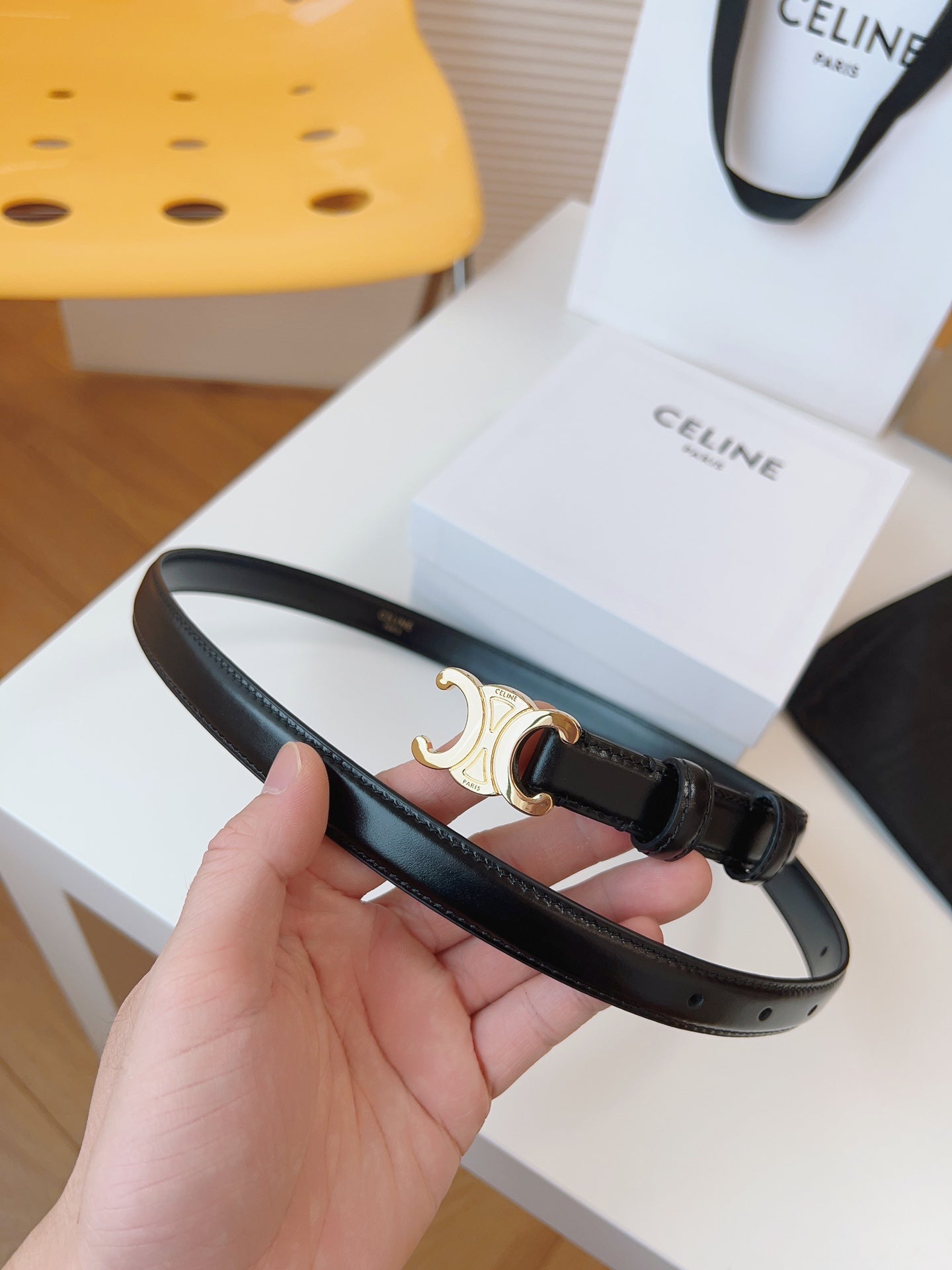 CELINE 25S TRIOMPHE BELT 18MM IN BLACK CALFSKIN GOLD HARDWARE 580707