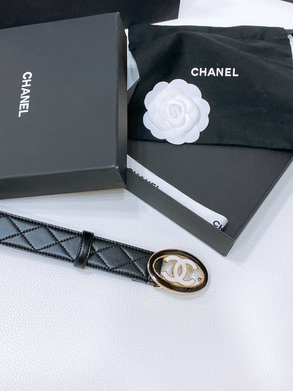 CC 30MM BELT IN BLACK EMBROIDERED CALFSKIN WHITE MIX BLACK METAL HARDWARE
