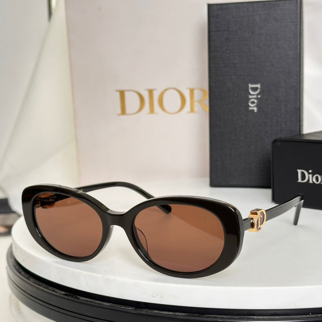 MONTAIGNE SUNGLASS CD8977 IN ACETATE