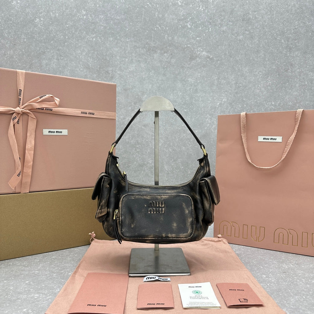 ＭＩ ＭＵ NAPPA LEATHER POCKET BAG COFFE