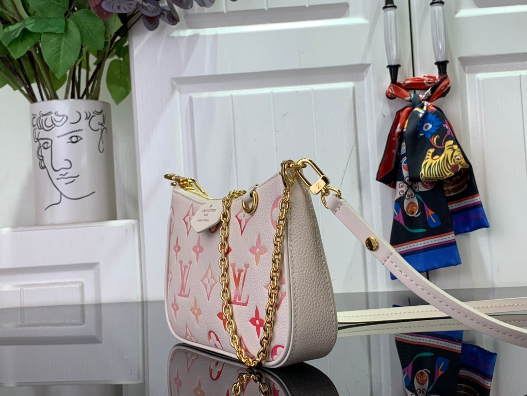 ＬＳ ＶＴＴＯＮ EASY POUCH ON STRAP