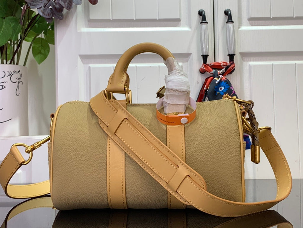 ＬＳ ＶＴＴＯＮ KEEPALL BANDOULIÈRE 25