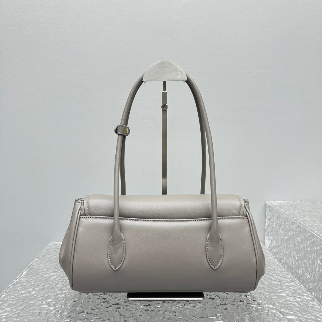ＭＩ ＭＵ  LEATHER SHOULDER BAG CLAY GREY