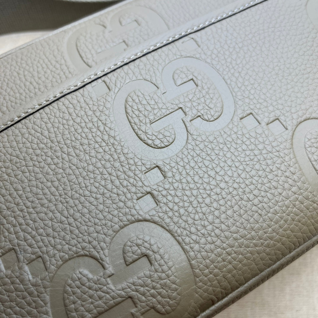 ＧＣＣＩMEN INTERLOCKING G CROSSBODY BAG BEGIE
