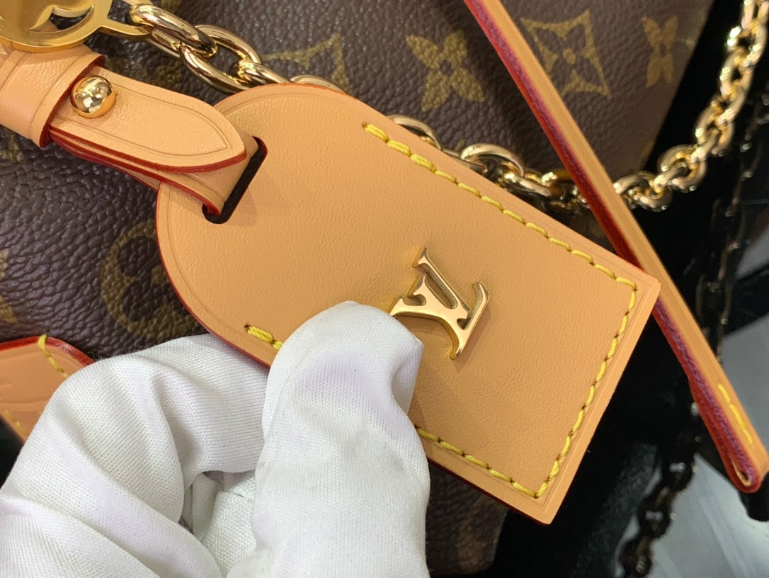 ＬＳ ＶＴＴＯＮ CARRYALL BB