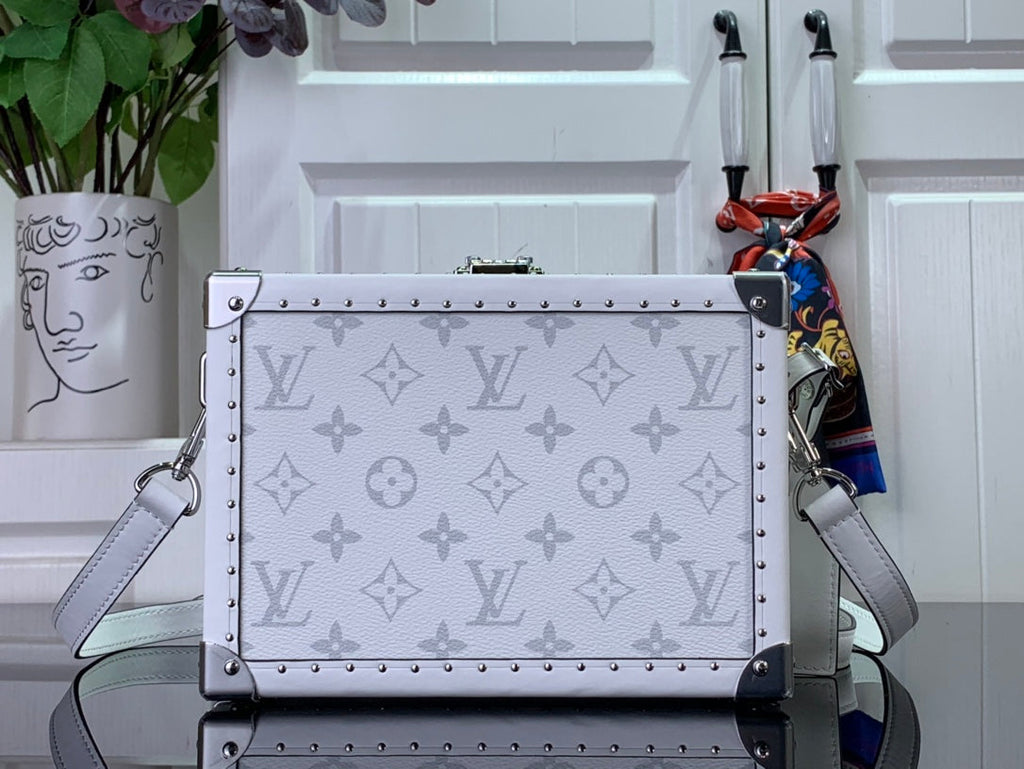 ＬＳ ＶＴＴＯＮ  CLUTCH BOX WHITE/BLUE/GREEN