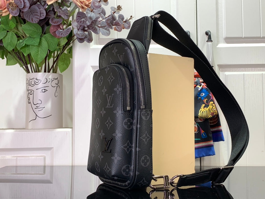 ＬＳ ＶＴＴＯＮ AVENUE SLINGBAG PM