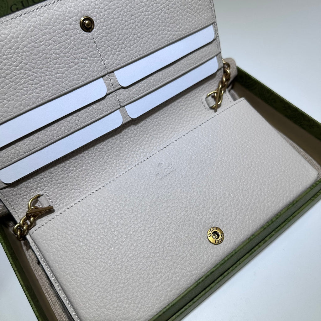 ＧＣＣＩMARMONT BLACK LEATHER WALLET ON CHAIN WHITE
