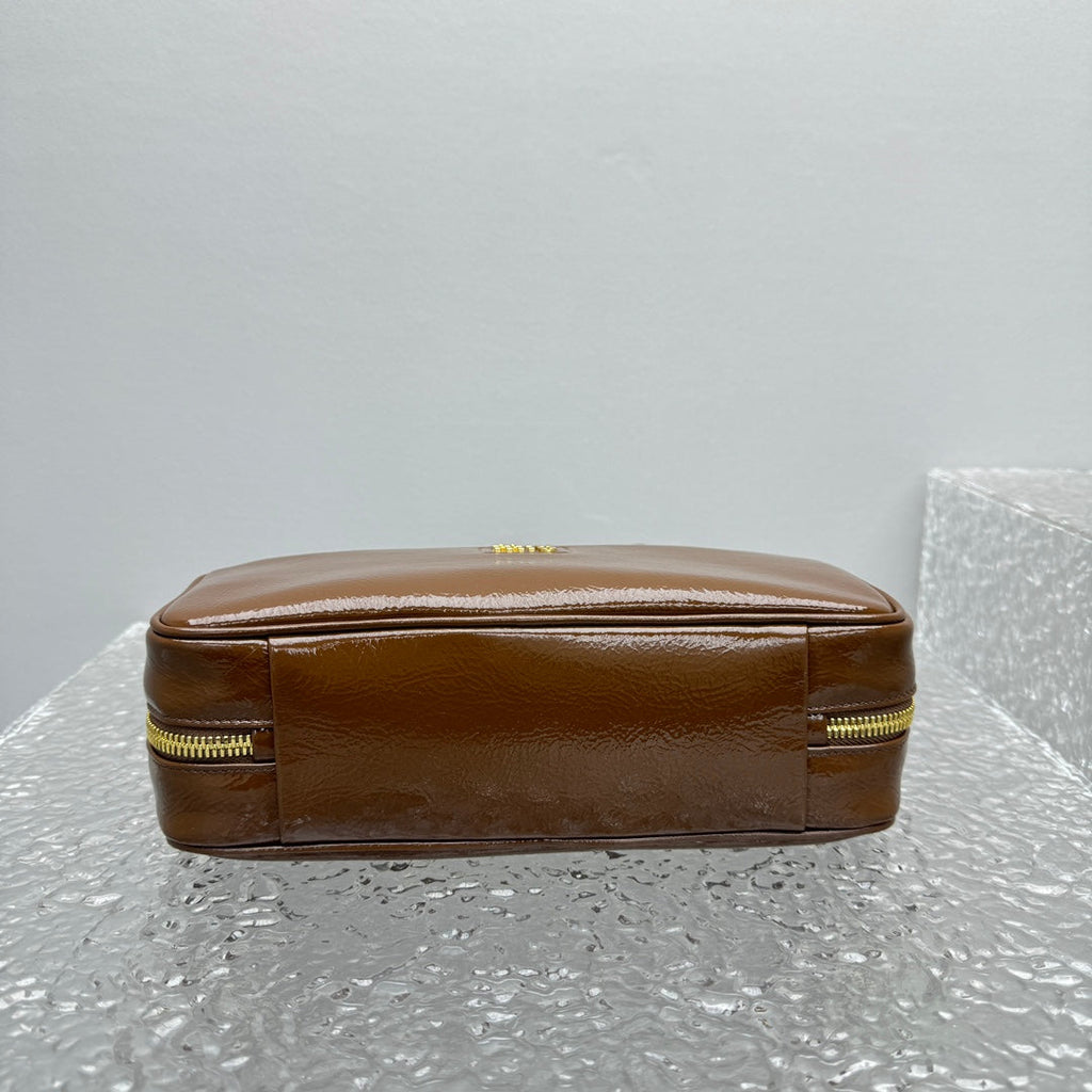 ＭＩ ＭＵ BEAU NAPLAK PATENT LEATHER BAG PALISANDER