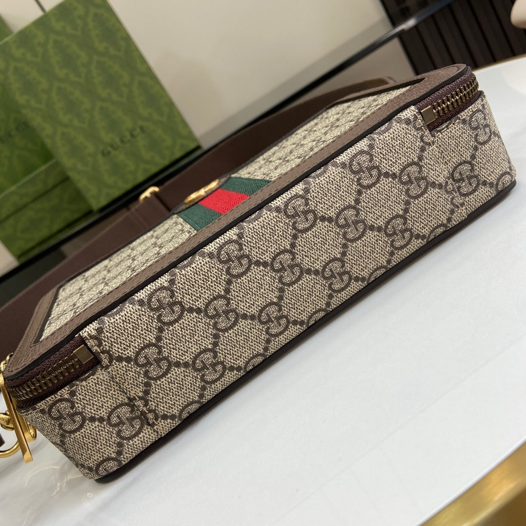 ＧＣＣＩOPHIDIA SMALL SHOULDER BAG BROWN