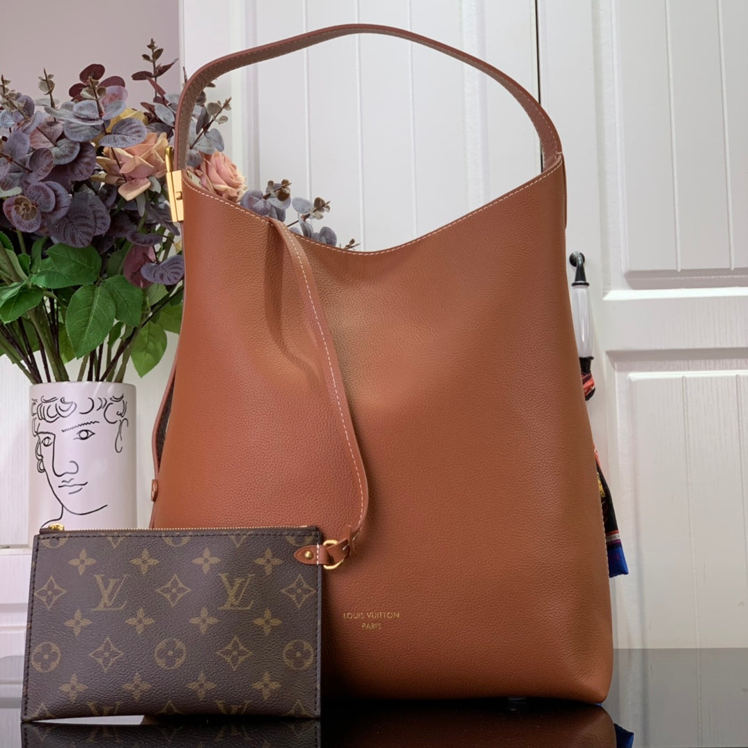 ＬＳ ＶＴＴＯＮ LOW KEY HOBO MM BLACK/BROWN