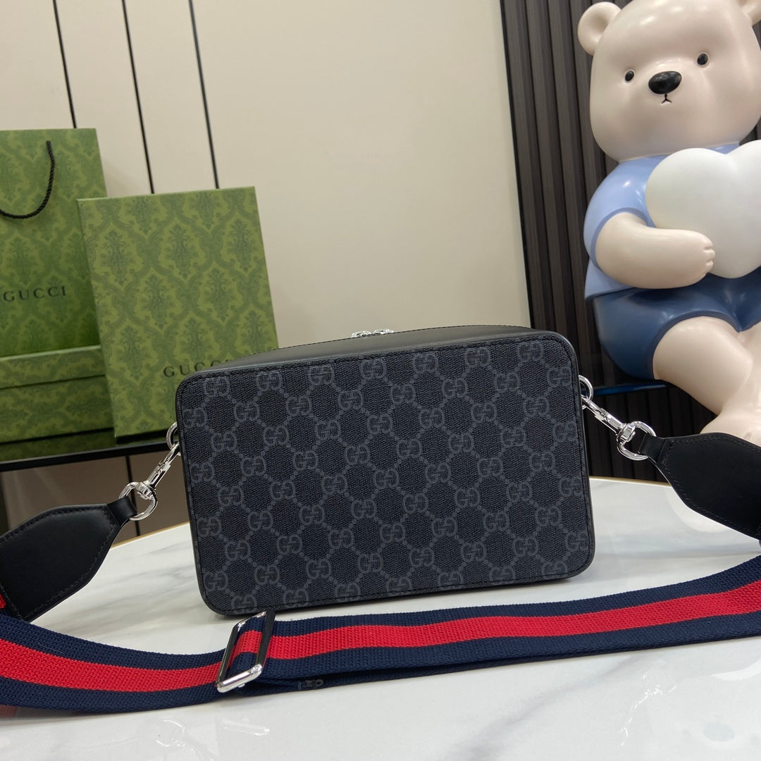 ＧＣＣＩGG BLACK SMALL SHOULDER BAG