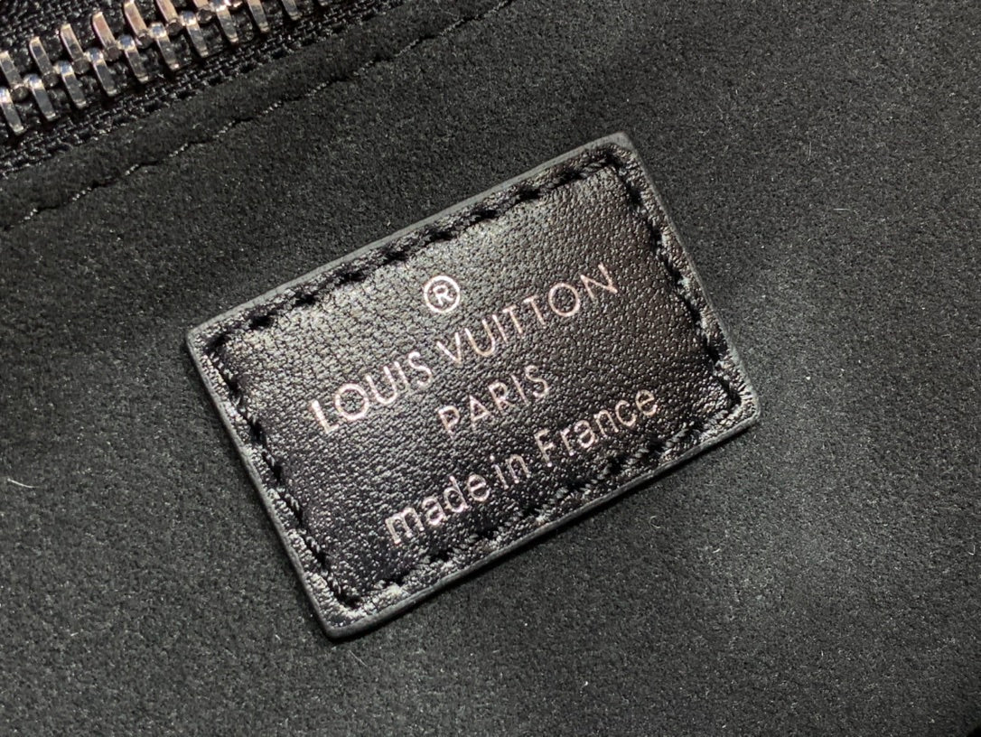 ＬＳ ＶＴＴＯＮ CARRYALL VIBE MM