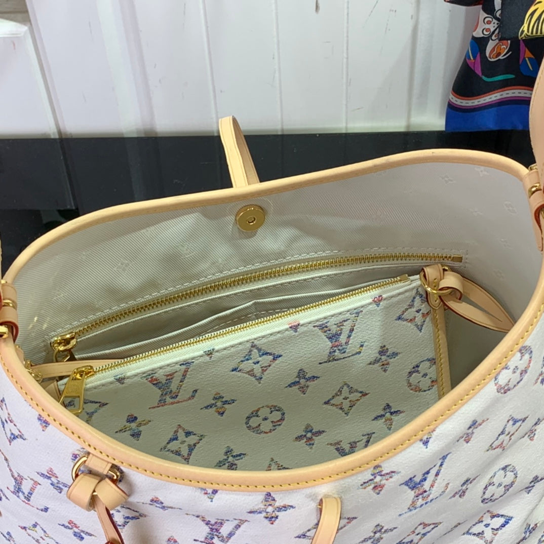 ＬＳ ＶＴＴＯＮ CARRYALL PM