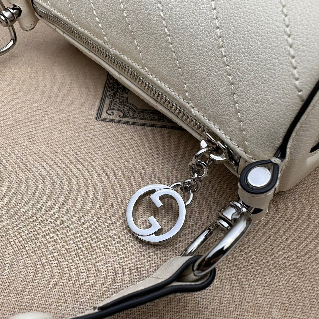 ＧＣＣＩBLONDIE SMALL SHOULDER BAG WIHTE