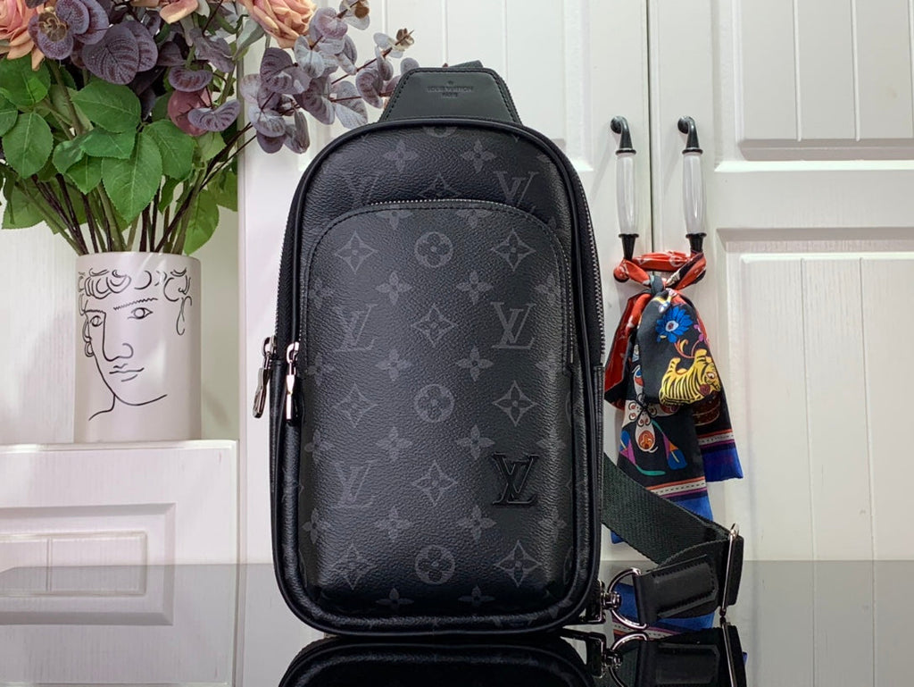 ＬＳ ＶＴＴＯＮ AVENUE SLINGBAG PM