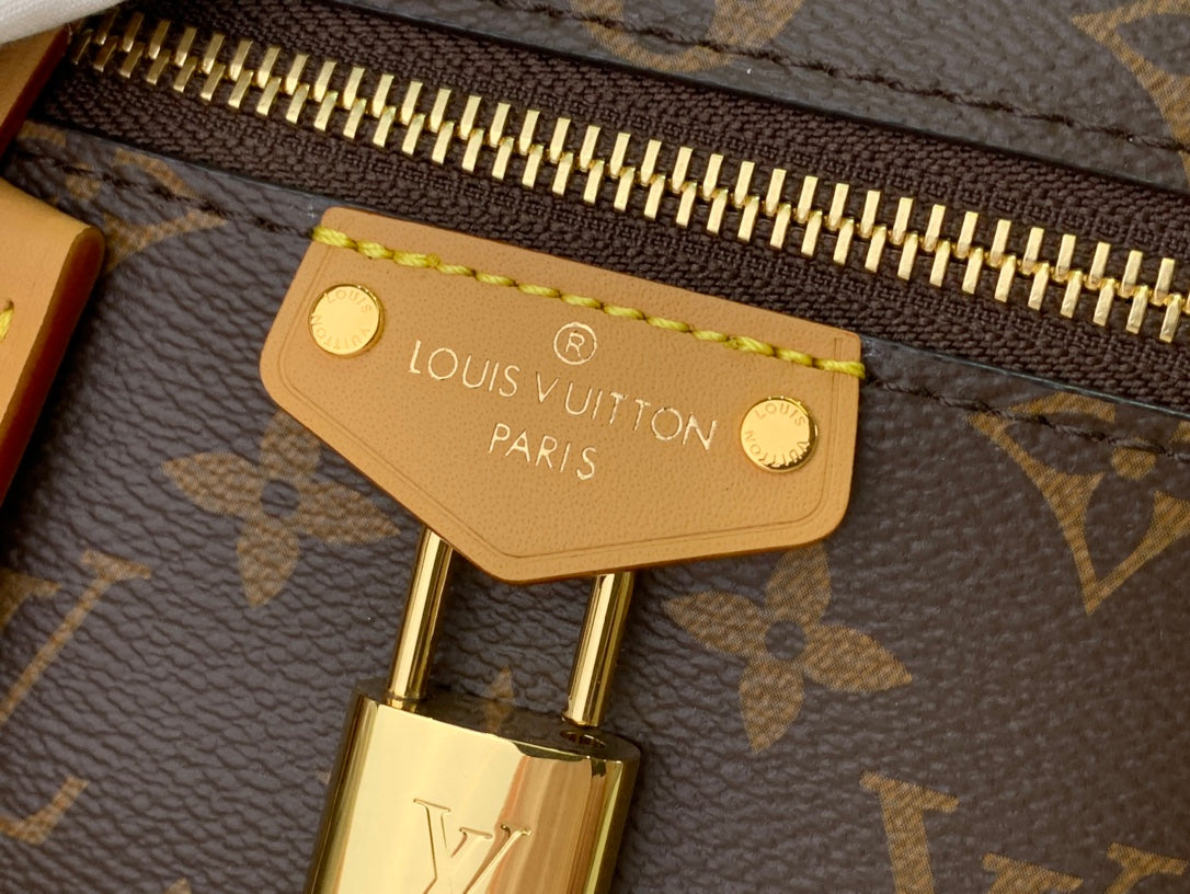 ＬＳ ＶＴＴＯＮ VANITY CHAIN POUCH BRONZE/BLACK