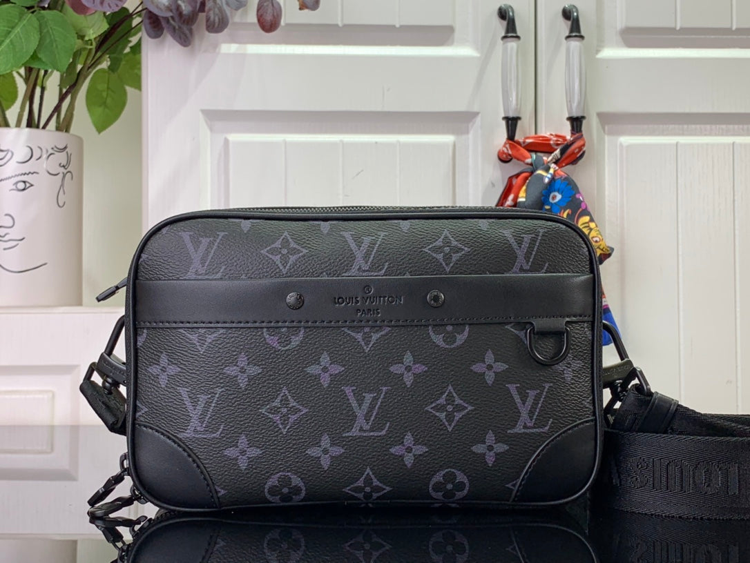 ＬＳ ＶＴＴＯＮ NANO ALPHA BLACK