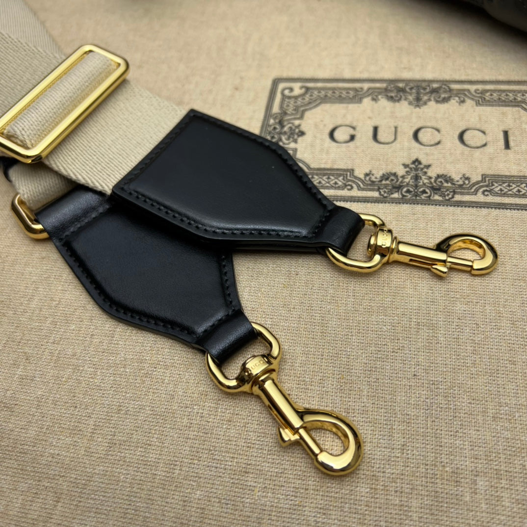 ＧＣＣＩGG MATELASSE BAG BLACK