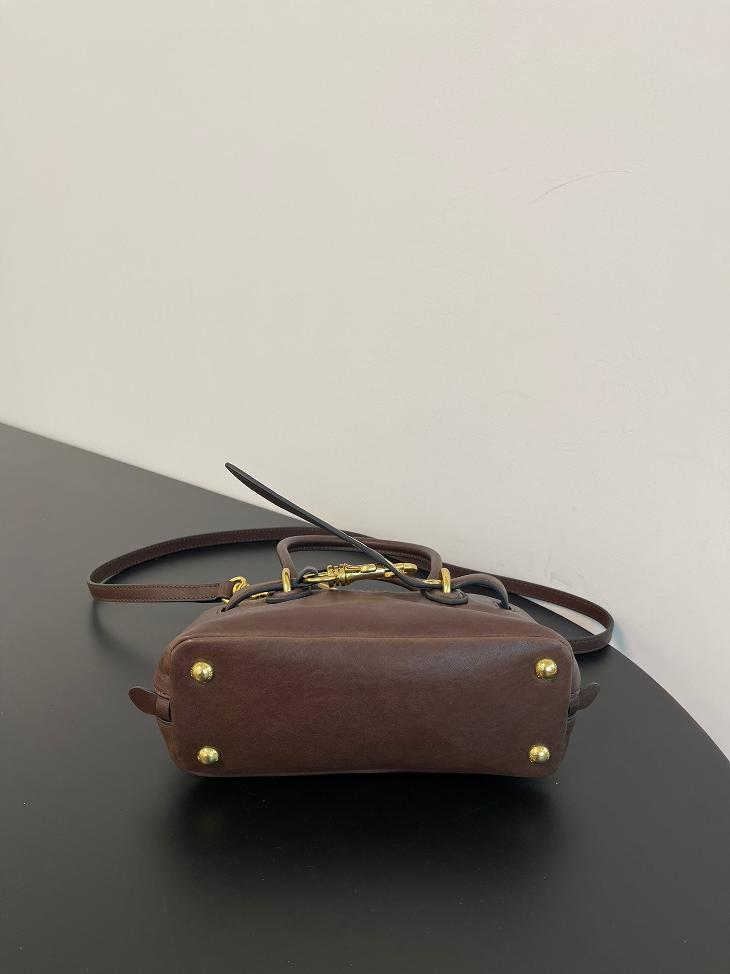 ＭＩ ＭＵ AVENTURE MINI NAPPA LEATHER BAG BRIARWOOD