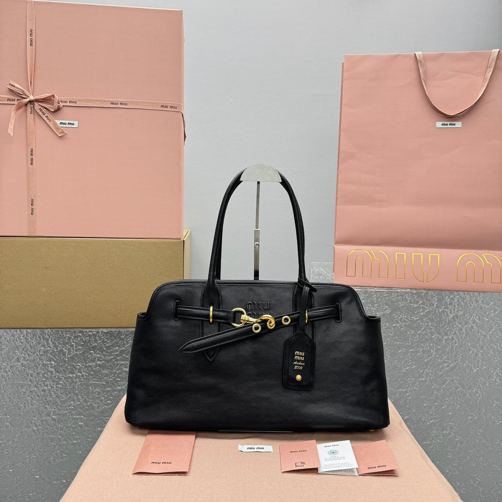 ＭＩ ＭＵ AVENTURE LEATHER TOTE BAG BLACK