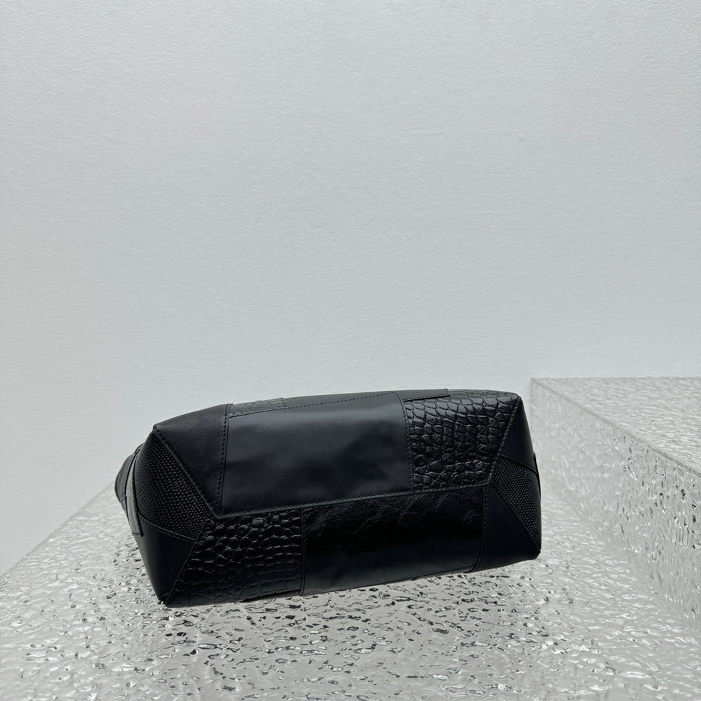 ＭＩ ＭＵ  IVY LEATHER PATCHWORK BAG BLACK