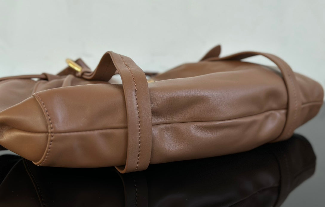 ＭＩ ＭＵ JOIE NAPPA LEATHER BAG OAK