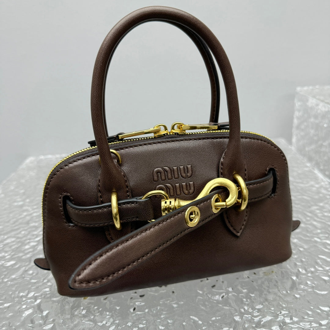 ＭＩ ＭＵ AVENTURE MINI NAPPA LEATHER BAG BRIARWOOD
