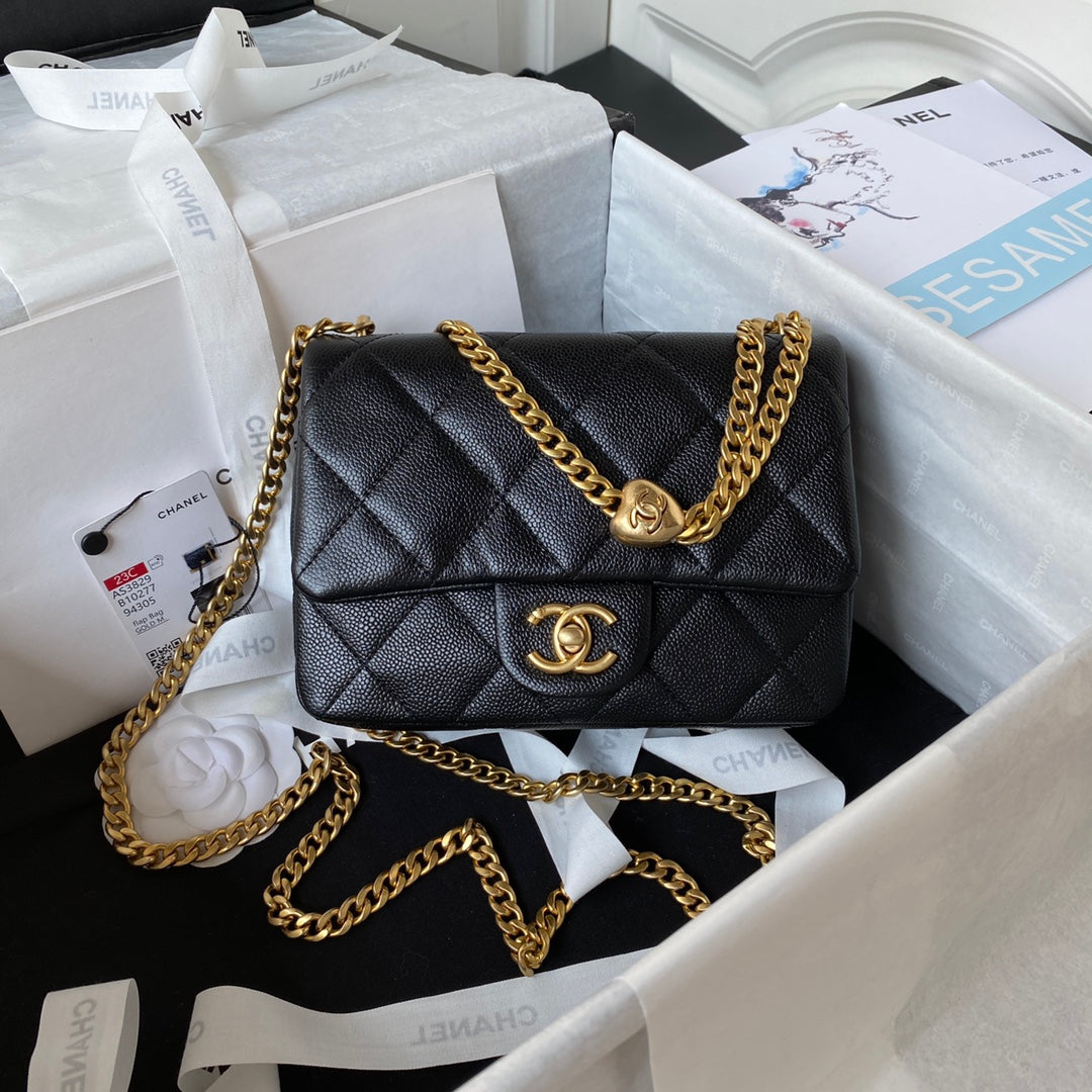 ＣＨＮＥＬ SHOULDER BAG BLACK/WHITE