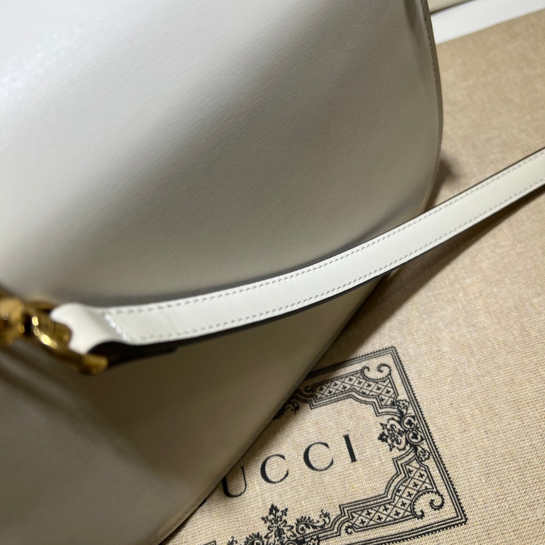 ＧＣＣＩBAMBOO 1947 SMALL BAG WHITE