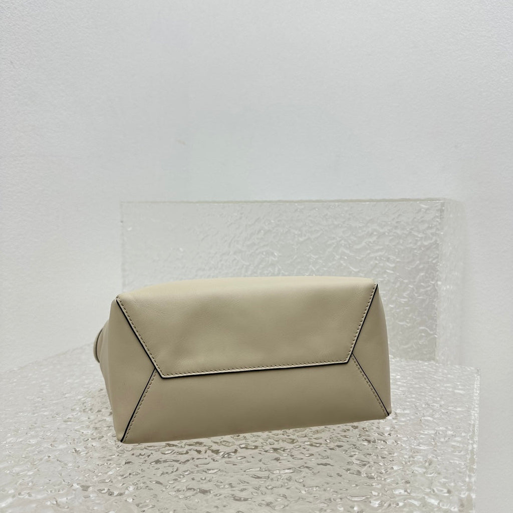 ＭＩ ＭＵ  IVY LEATHER BAG CLAY GREY