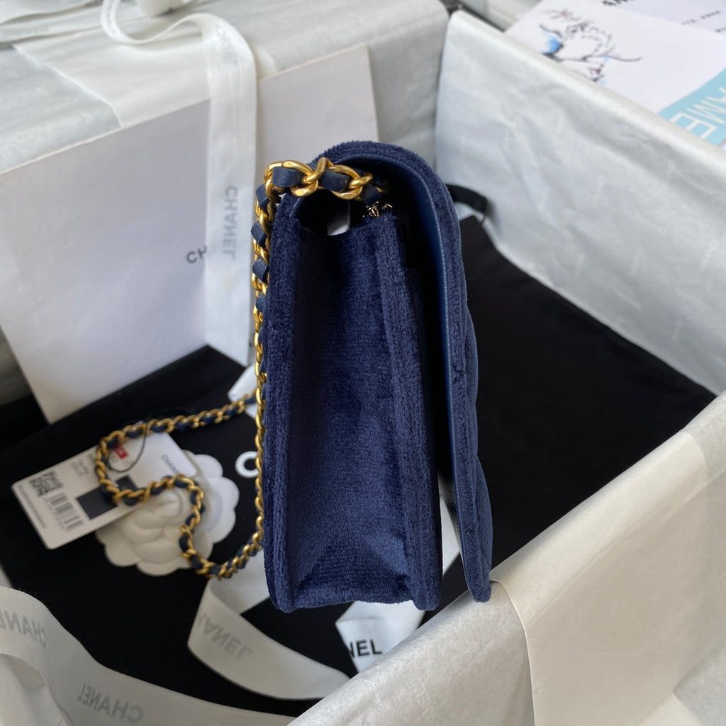 ＣＨＮＥＬSHOULDER BAG RED/BLUE/BLACK