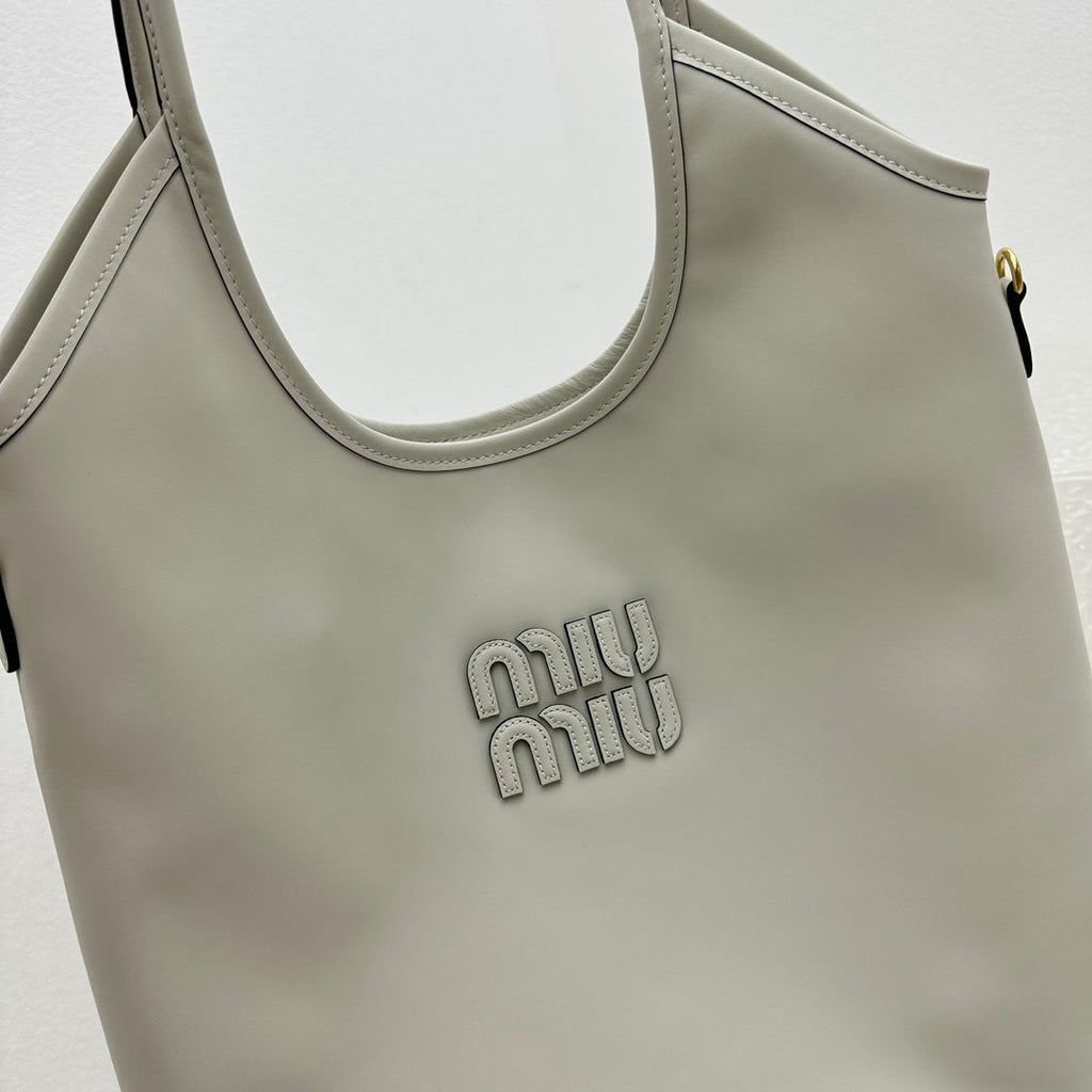 ＭＩ ＭＵ IVY LEATHER BAG CHALK WHITE