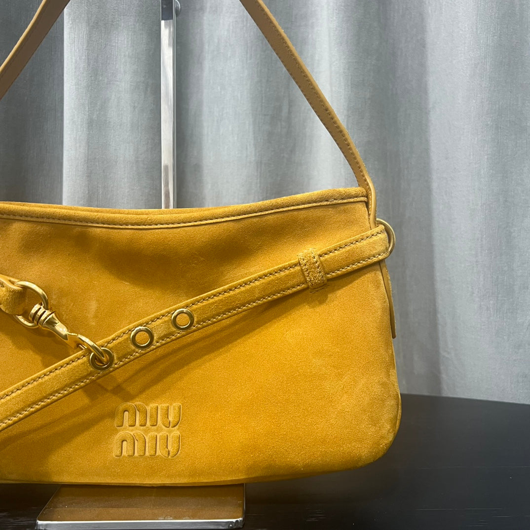 ＭＩ ＭＵ AVENTURE SUEDE BAG WHISKEY