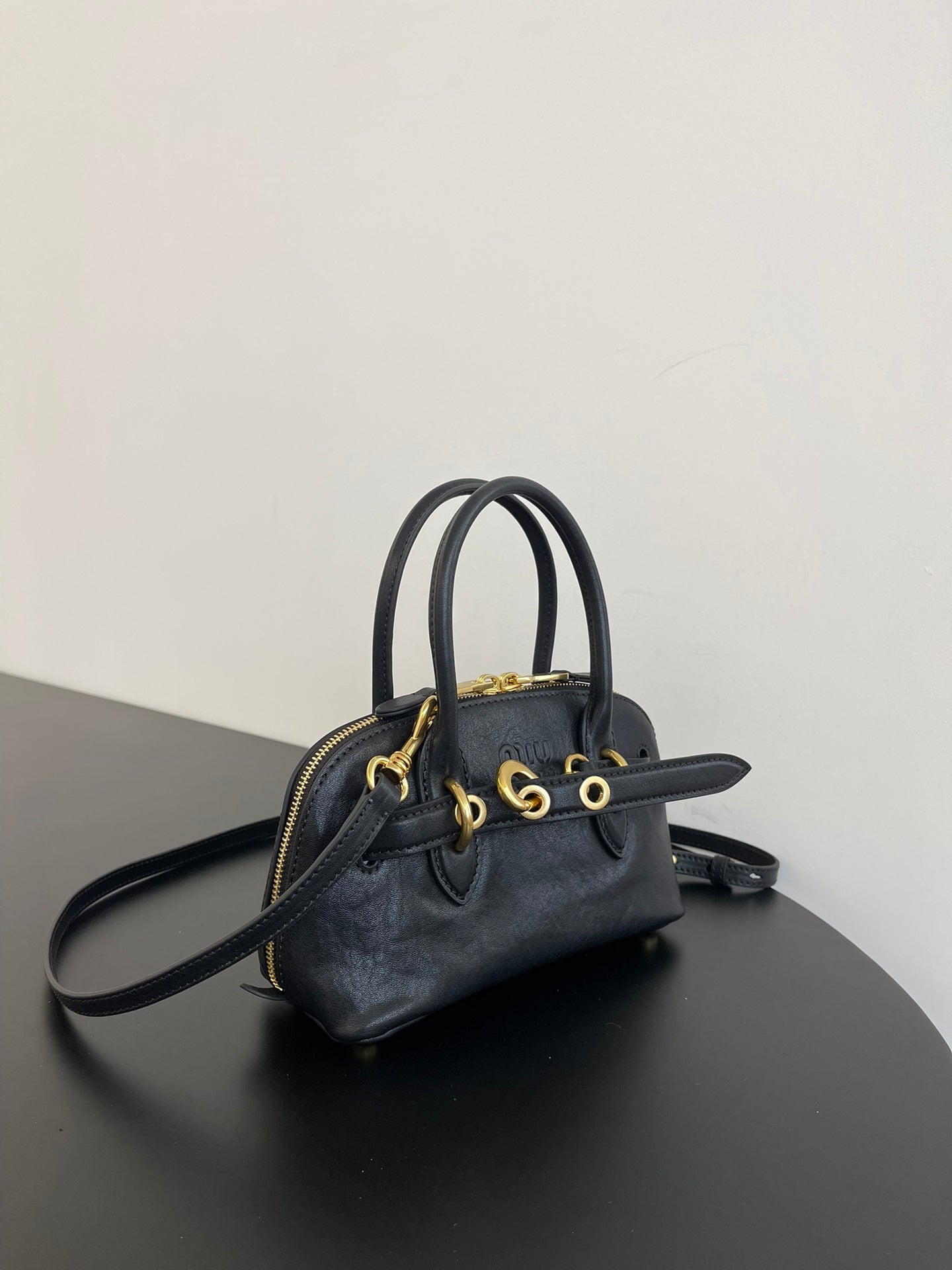 ＭＩ ＭＵ AVENTURE MINI NAPPA LEATHER BAG BLACK