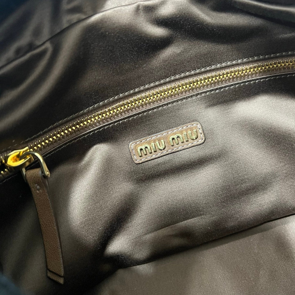 ＭＩ ＭＵ POCKET WASHED NAPPA LEATHER BAG OAK