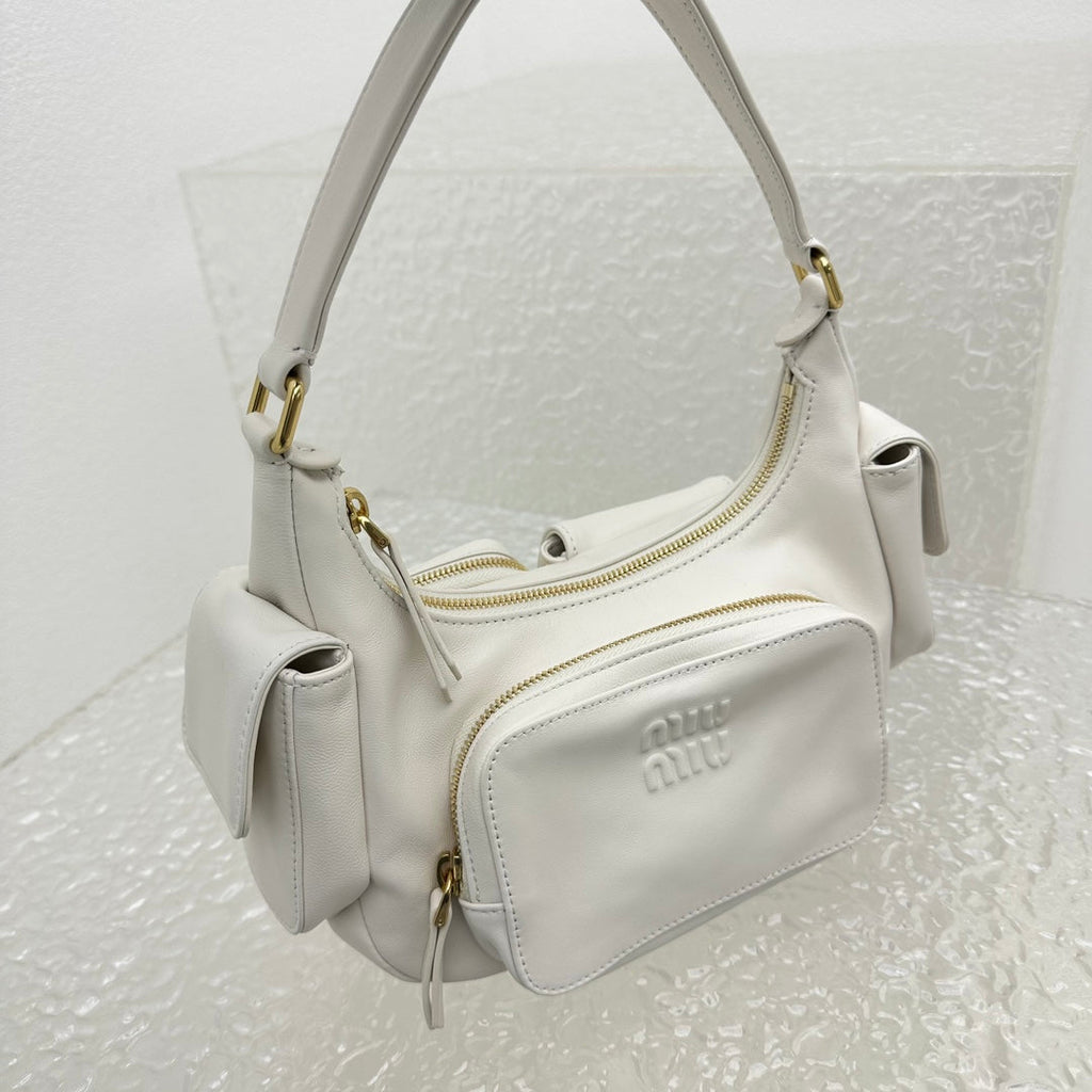 ＭＩ ＭＵ NAPPA LEATHER POCKET BAG CHALK WHITE