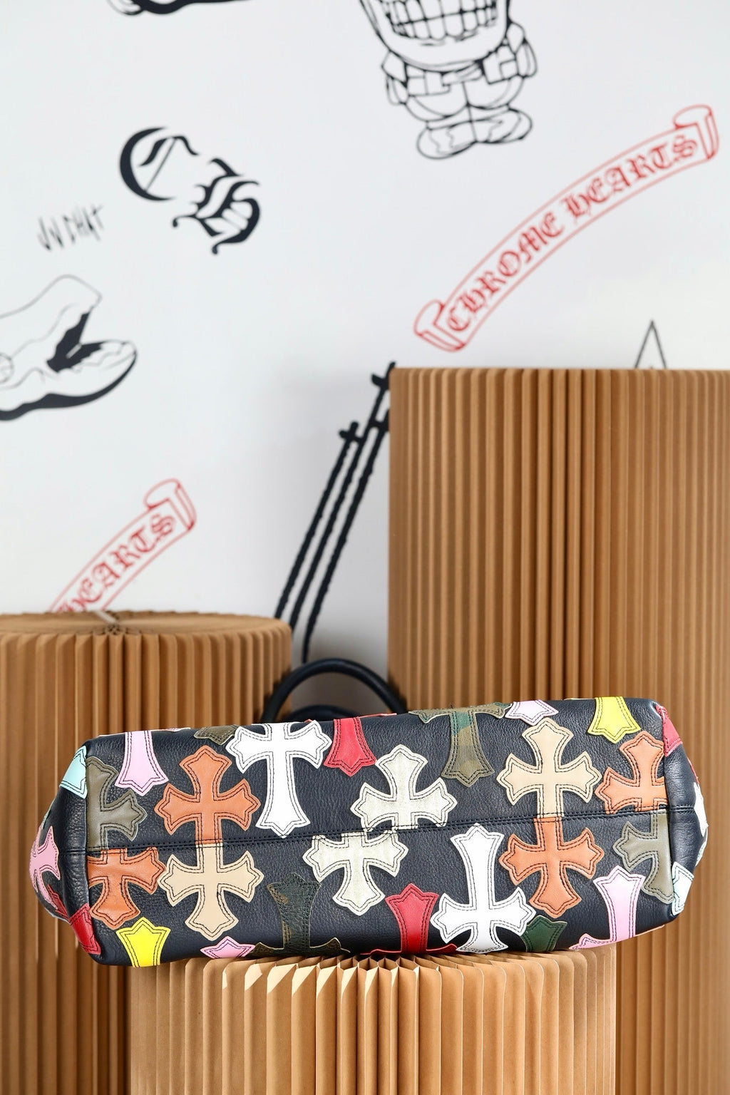 ＣＨＲＭ ＨＲＴＳ MULTICOLOR CROSS PATCH TOTE BAG BLACK