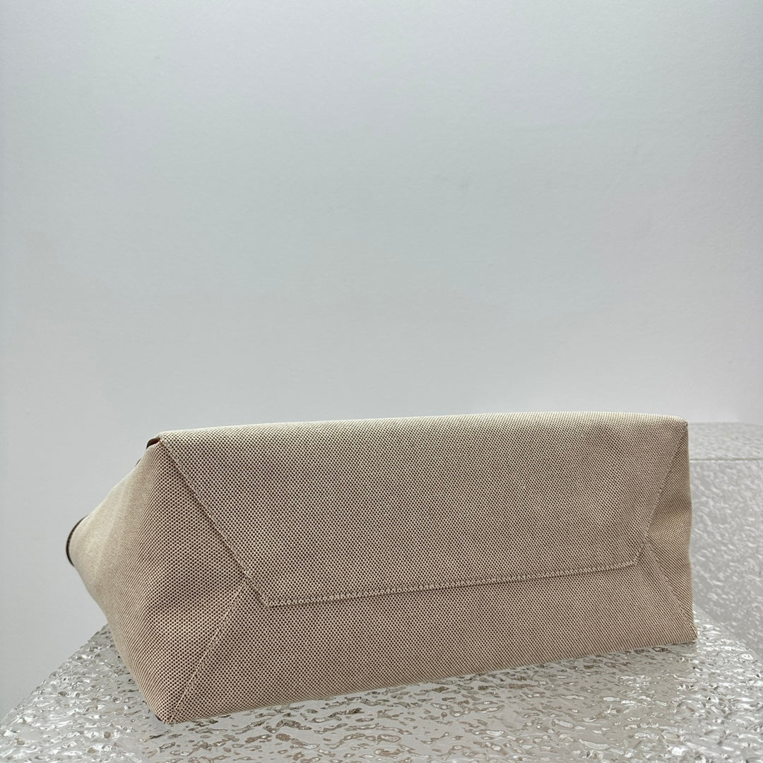 ＭＩ ＭＵ  IVY CANVAS AND LEATHER TOTE BAG BEIGE/BRANDY
